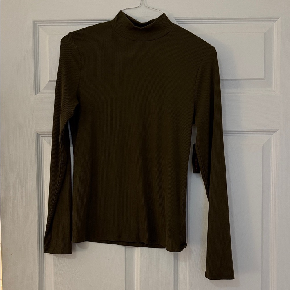 Hunter Green Turteneck Long Sleeve Women's Top